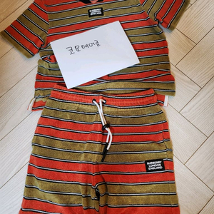 버버리키즈 한벌 8y 깨끗