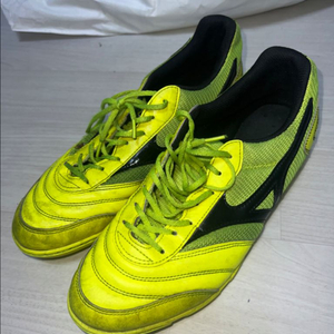 미즈노 풋살화 275(택포)