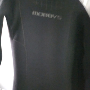 MOBBYS 웻슈트 XLB 사이즈 판매합니다