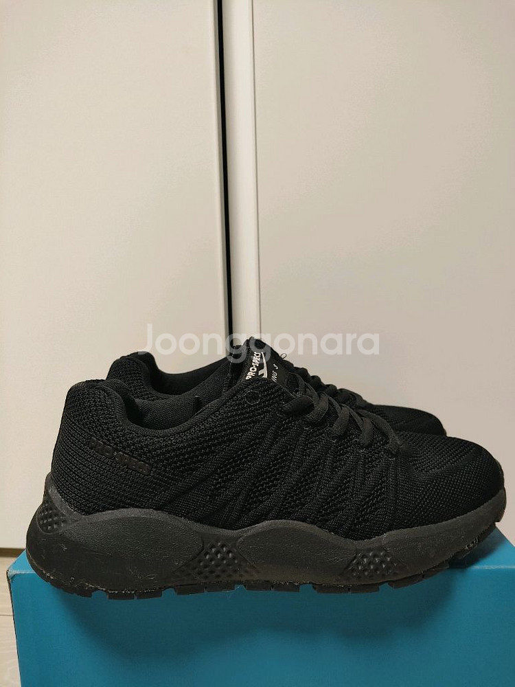 프로스펙스 워킹화 240--0