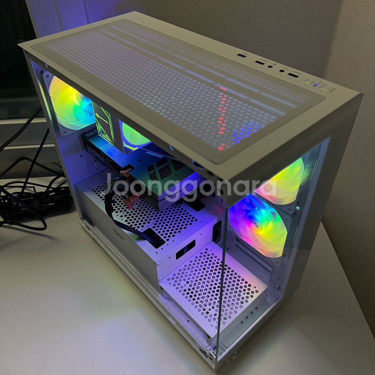 5600X 32GB 1TB RTX4060 화이트어항--1