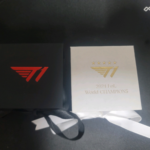 skt t1 월즈 챔피언 키캡 팝니다
