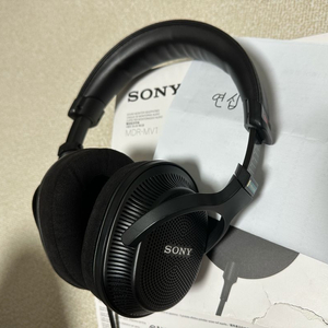 소니 Sony MDR-MV1 유선 헤드폰 팝니다!