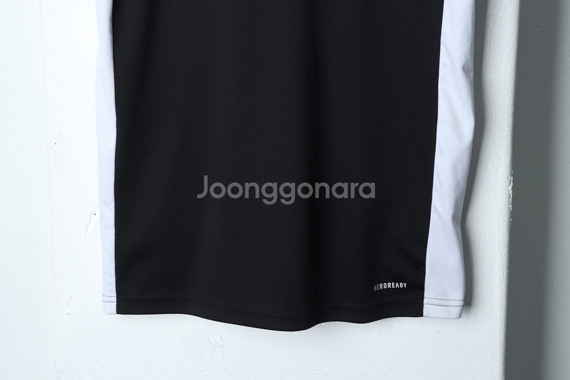 (M) 아디다스 반팔 티셔츠 기능성 블랙 올드스쿨--1