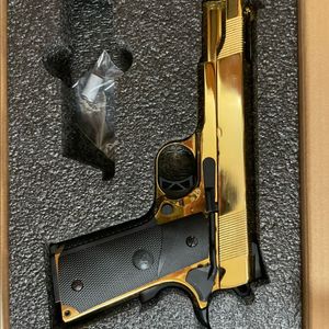 scr 풀메탈 콜트1911 사용감있음