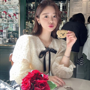 바이씨니 스윗리본블라