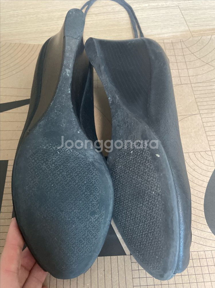 토리버치 웨지힐 토오픈 8사이즈--3