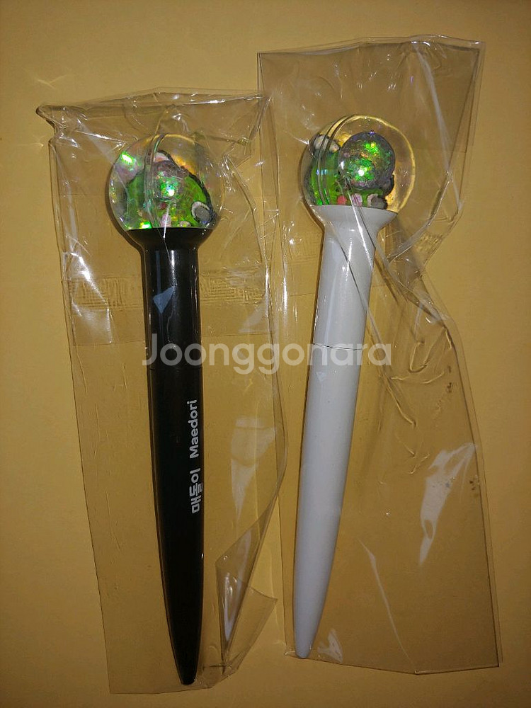 초록매실 커플템 우정템 반짝이워터볼 볼펜 1개 새상품--1