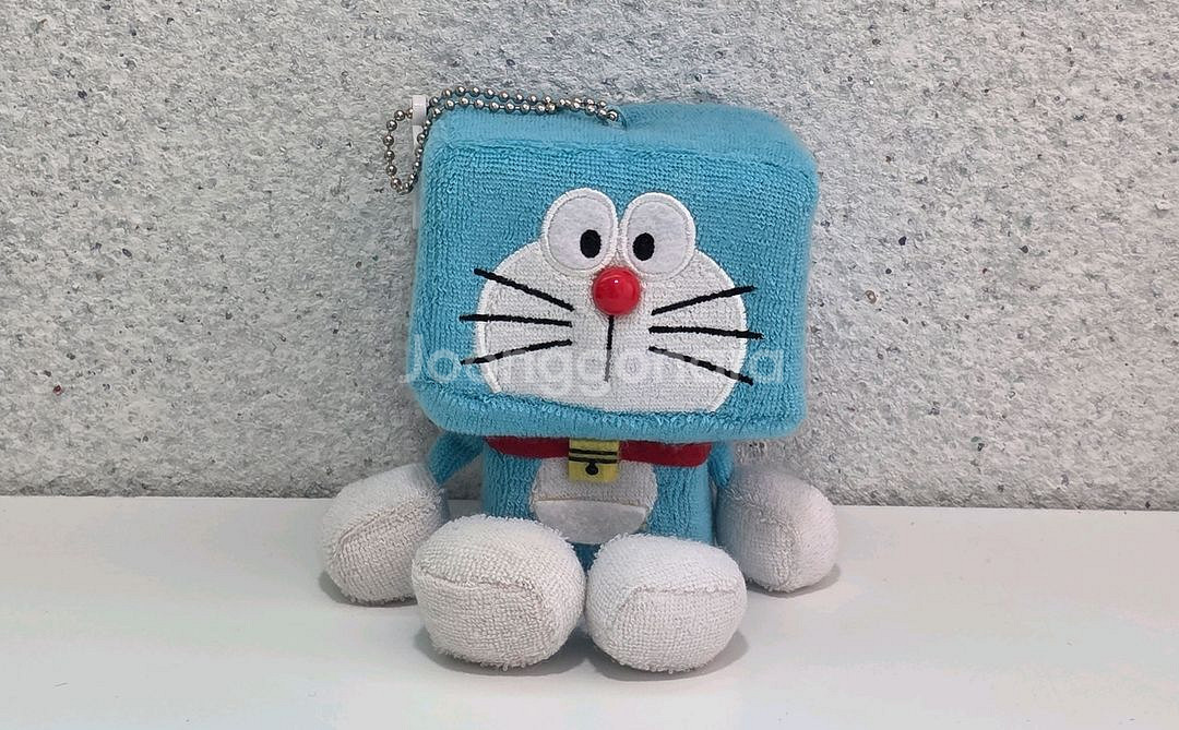 네모 도라에몽 인형 키링 보내요.--0