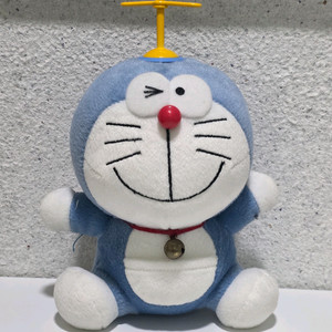 헬리콥터 도라에몽 인형 보내요.