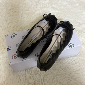 마크모크 블랙 발레리나 플랫 235 새상품