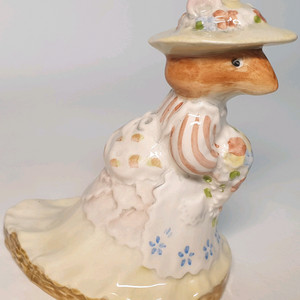 로얄 덜튼 - 브램블리 헷지 피겨린 포피 아이브라이트