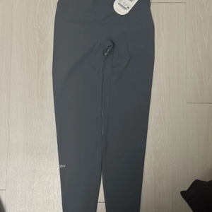 안다르 에어쿨링 레깅스 M