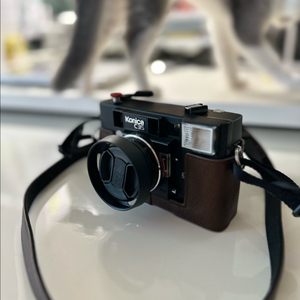 코니카. KONICA C35 AF. 필름카메라
