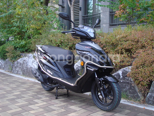 USR 125 LED 신차 팝니다.--0