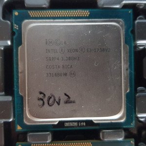 제온 E3-1230V2 시피유 - 1155 소켓