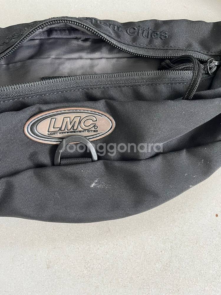 엘엠씨 LMC 블랙 힙색 팝니다.--1