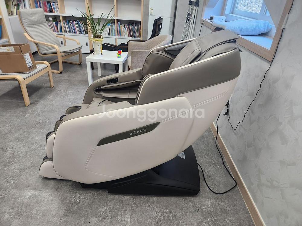 브람스 안마의자 S4700 루시 전신안마기--3