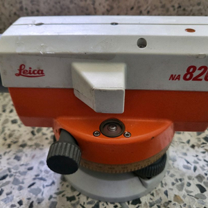 Leica NA820 레벨기