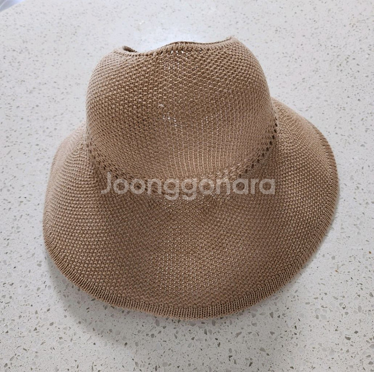 (새것) 돌돌말이 뒷리본 챙이모자 무료배송--1