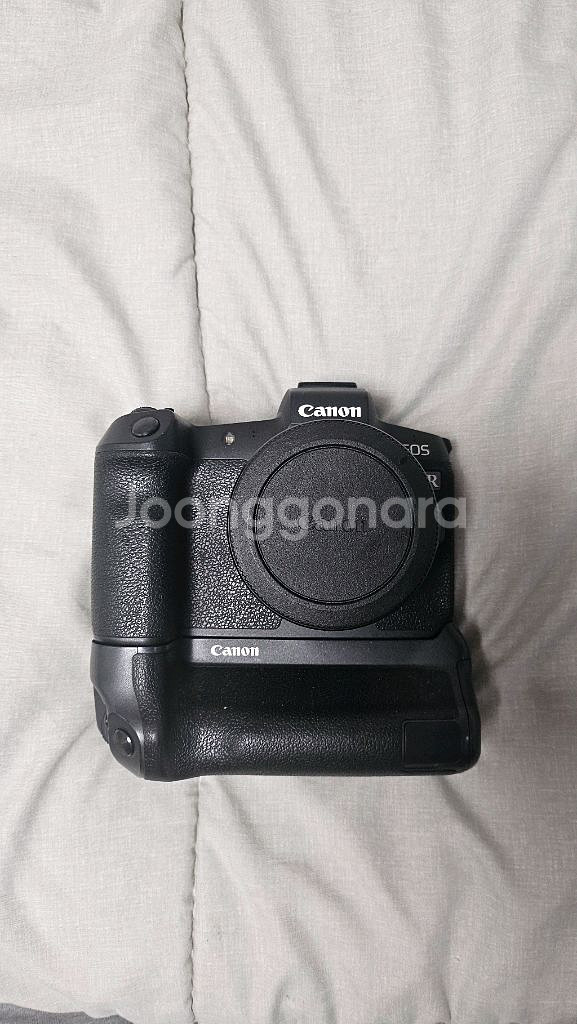 EOS R 판매합니다 베터리그립 + 마운트포함--2