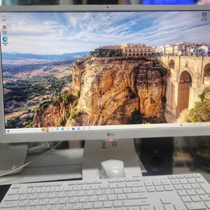LG(24V570-GR30K)올인원 PC