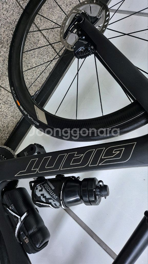 자이언트 프로펠 어드벤스1 풀카본--1