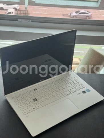 <가성비> LG 15인치 2018 그램 (터치가능)--3