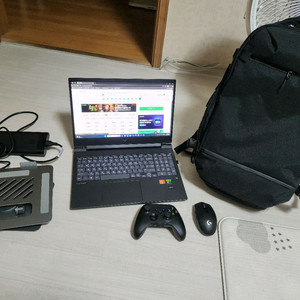 빅터스 16 게이밍노트북 팝니다