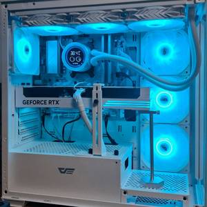 7800x3d 5070ti 화이트 완본체 팝니다