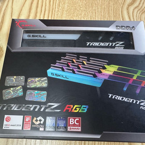 DDR4 G.Skill Trident Z RGB 32G