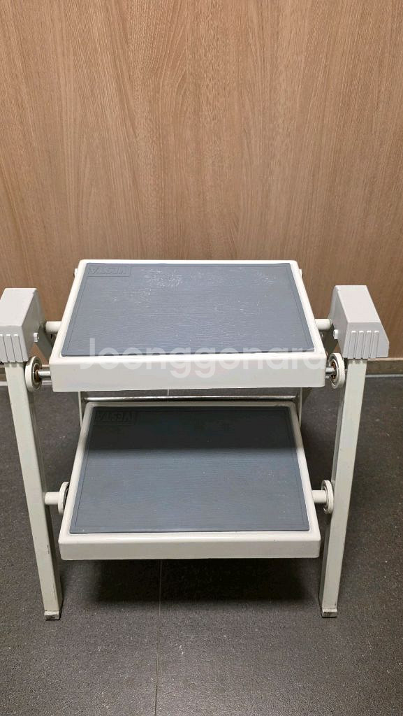 2단 계단식 사다리 미끄럼 방지 기능. 접이식 가능--0