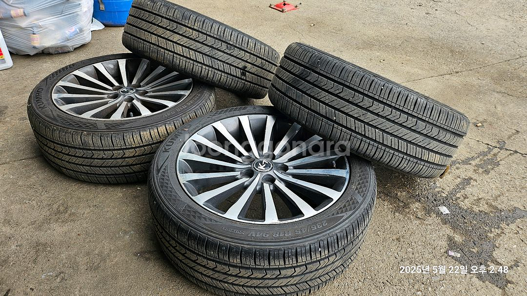 K7 휠&타이어 235/45R18 팝니다--1