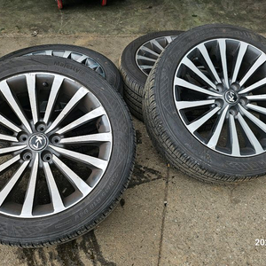 K7 휠&타이어 235/45R18 팝니다