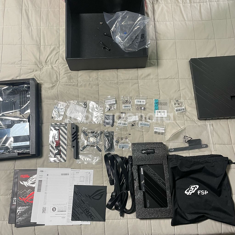 Rog crosshair x670e hero 메인보드--4