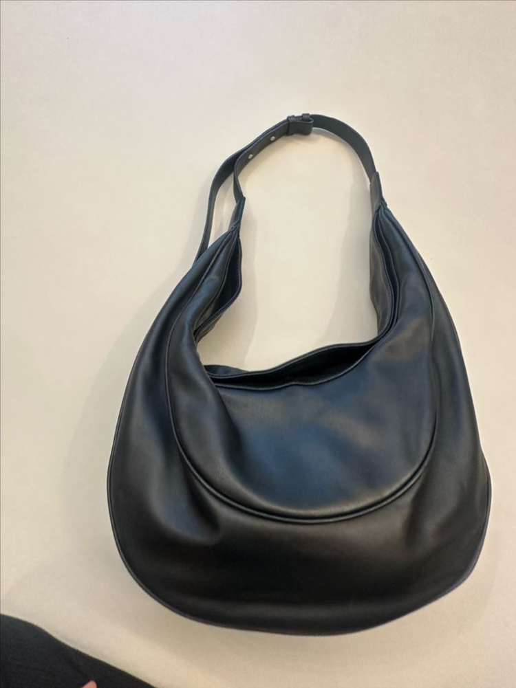 엘바테게브 호보백 블랙 이미지