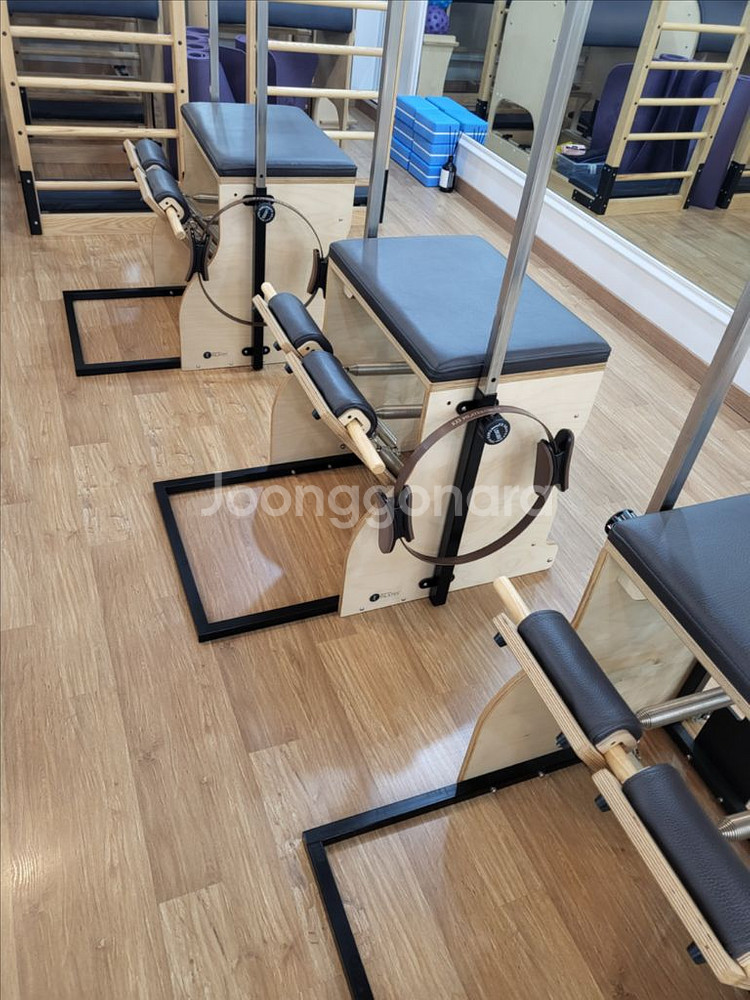 [강남신사] 필라테스기구 판매합니다.가격제시헤주세요--2