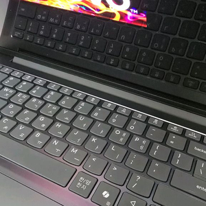 레노버 OLED 노트북