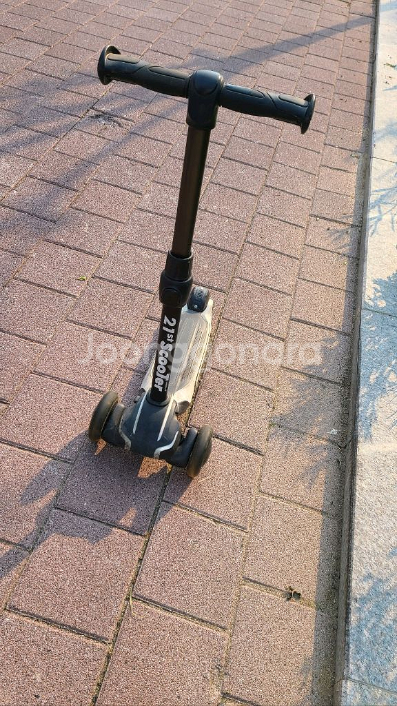 어린이용 킥보드--1