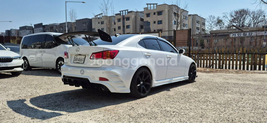 Lexus is250--2