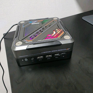 7840hs 사이버펑크 minipc 팝니다.