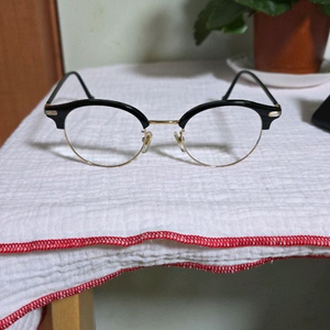 안경태 중고 팔아요