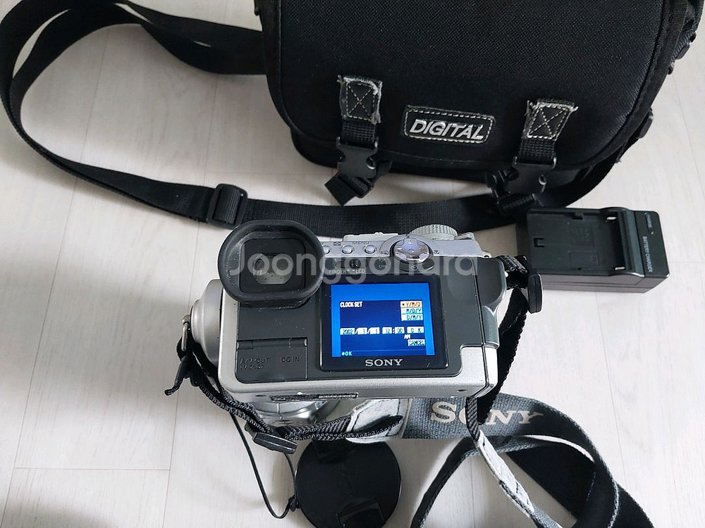 DSC-F717 디지털카메라--1