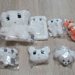 에스파 윈터 미개봉 인형 양도