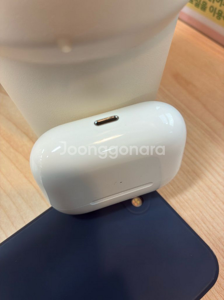애플 에어팟프로1 8핀 (본체만)--4