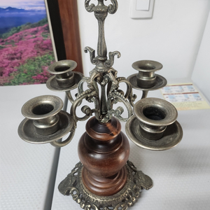 촛농 팝니다.