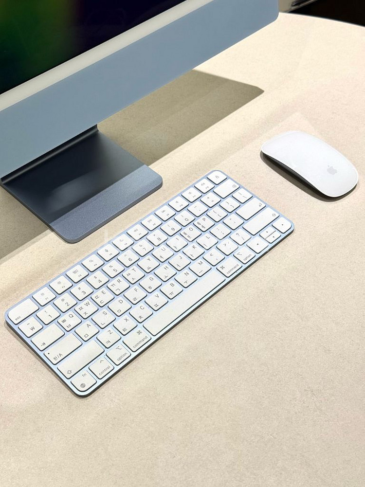 아이맥M1 블루 풀박스 8코어 2포트 8GB/256G--1
