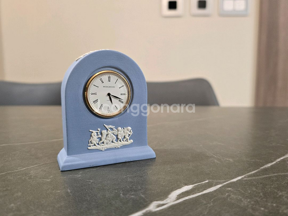 영국 웨지우드 탁상시계--8