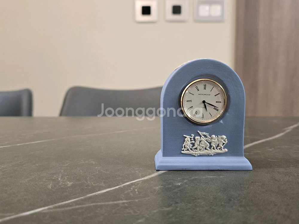 영국 웨지우드 탁상시계--9