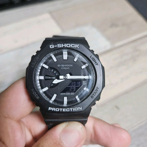지샥 GA-2100-1A 팝니다.